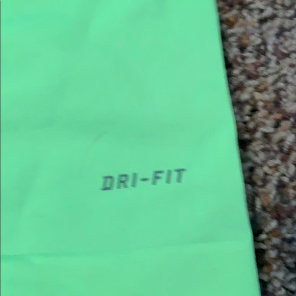 Nike workout tank top - Picture 4 of 5